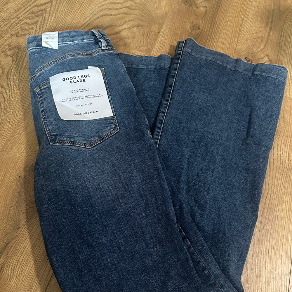 Good American Good Legs Flare Jeans - Blue - Picture 3 of 4